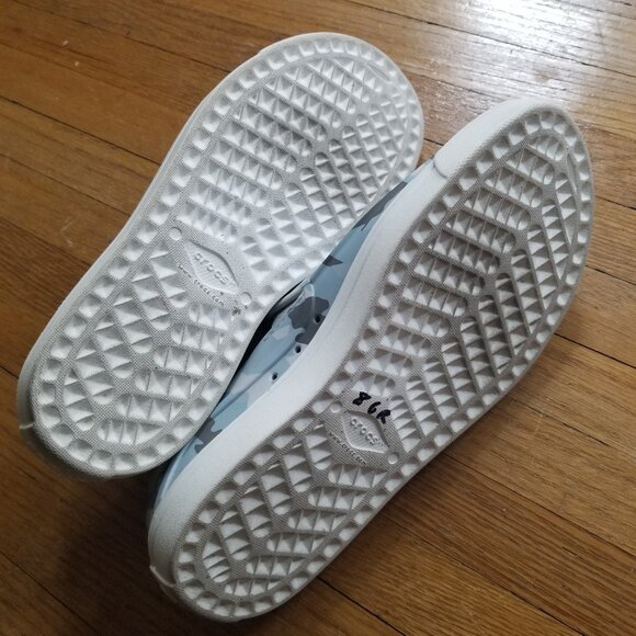 Crocs Cililane Slip on Women's Size 8 - Picture 2 of 7